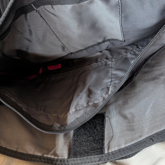 Timbuk2 Messenger Bag Black Yellow Logo Adjustable Strap Padded Back - Picture 6 of 6